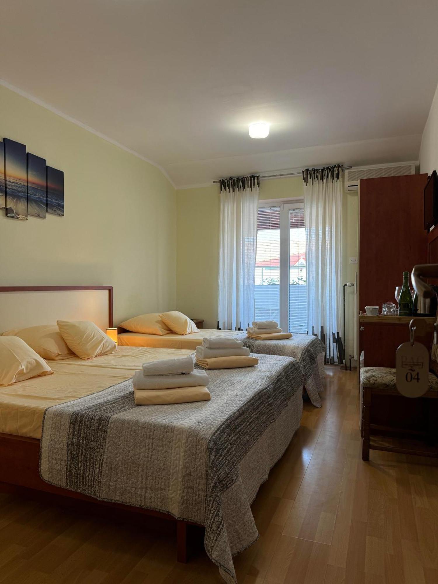 Pag Vero Apartments Pag Town Εξωτερικό φωτογραφία