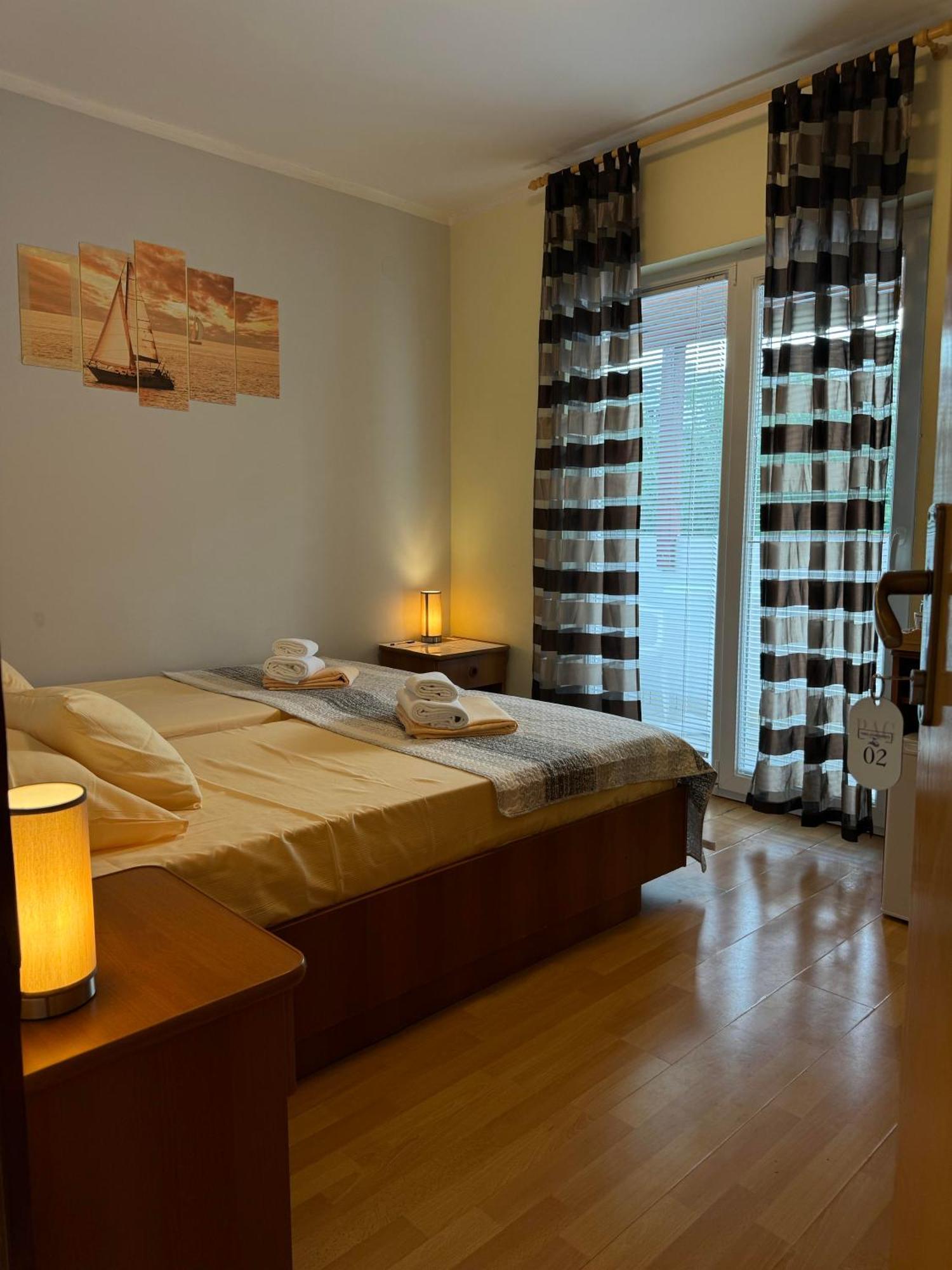 Pag Vero Apartments Pag Town Εξωτερικό φωτογραφία