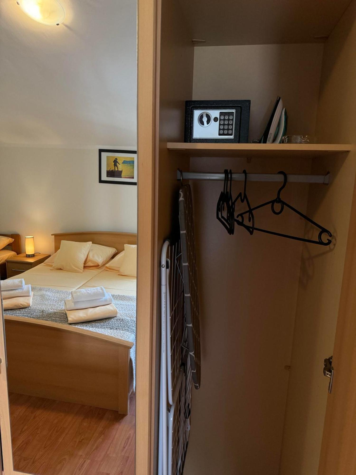 Pag Vero Apartments Pag Town Εξωτερικό φωτογραφία