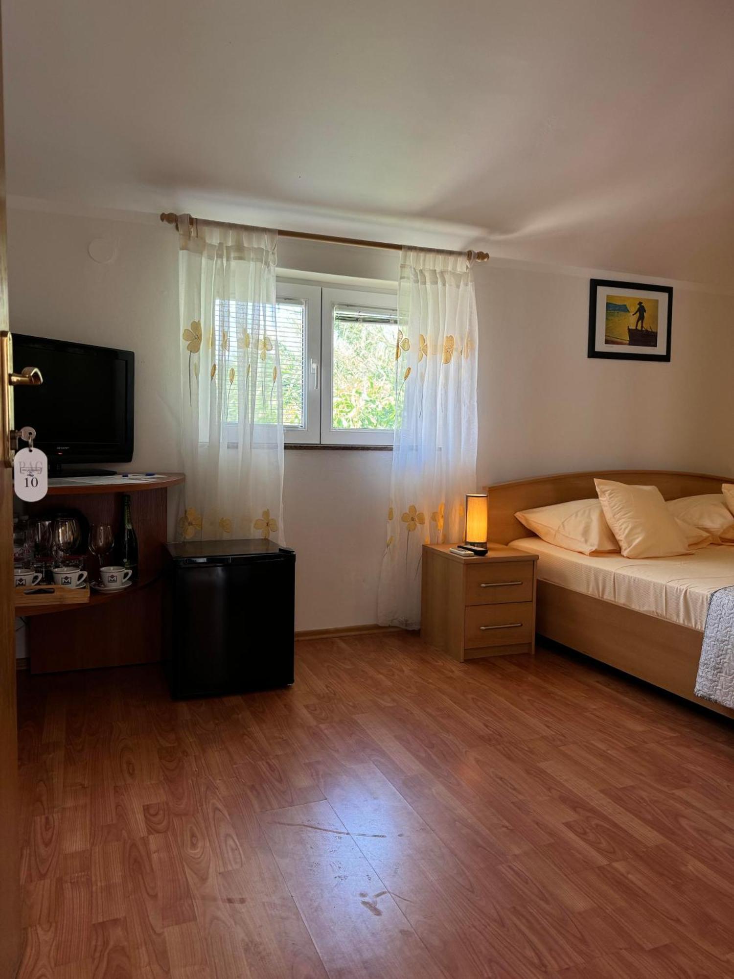 Pag Vero Apartments Pag Town Εξωτερικό φωτογραφία