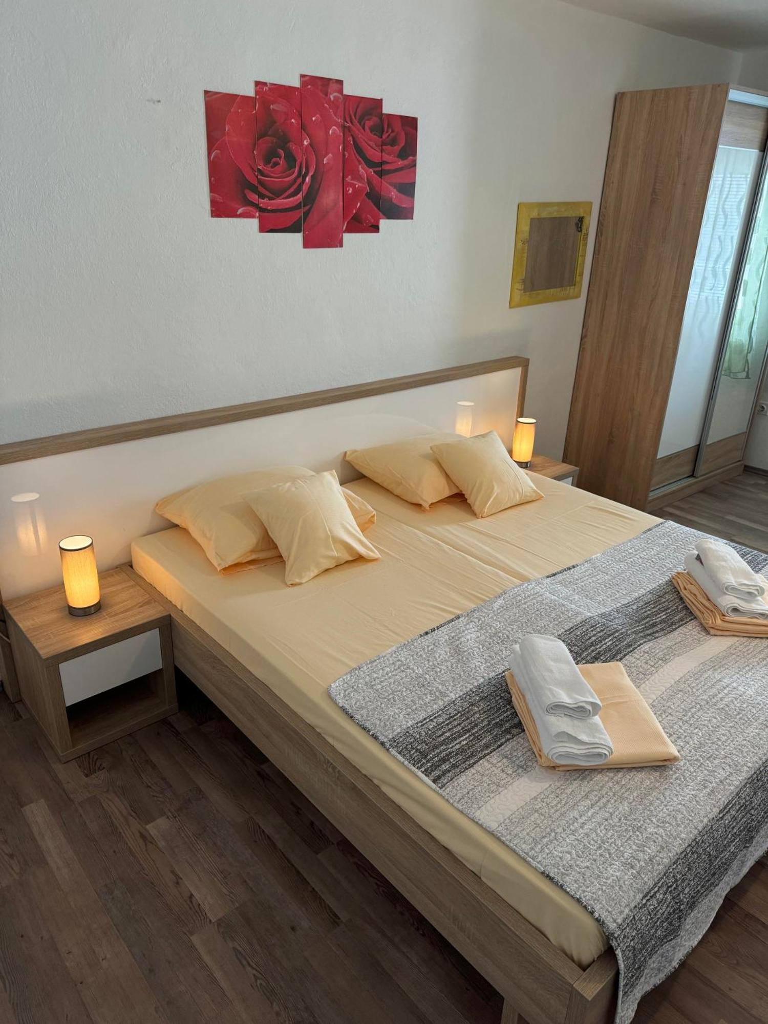 Pag Vero Apartments Pag Town Εξωτερικό φωτογραφία